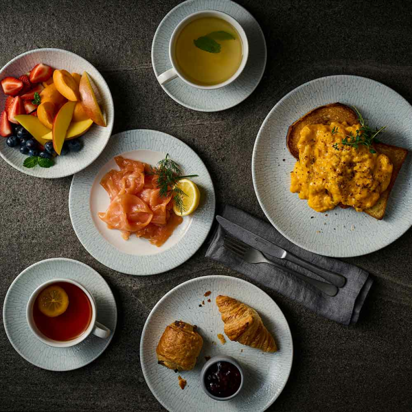 FINE DINE Lėkštė aukštu krašteliu Delta Grey, melsva, ø 260 mm, 6 vnt. DELGWP261 | E-gastro