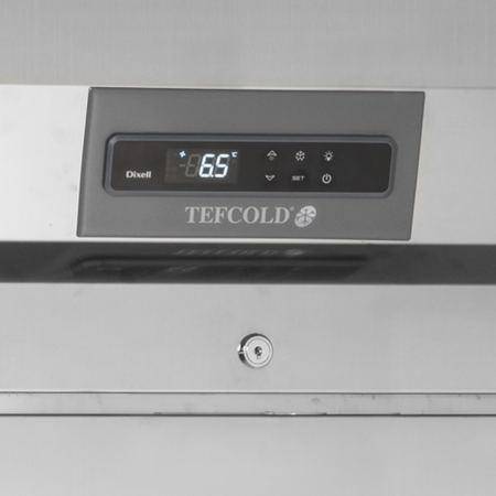 TEFCOLD Vertikalus šaldytuvas GN2/1 RK710G